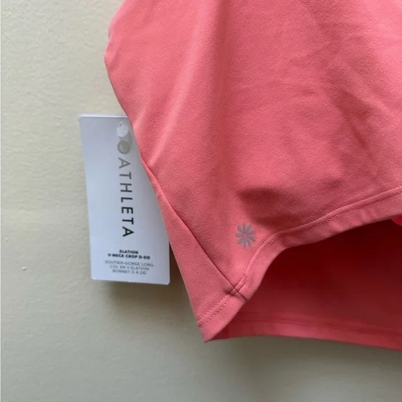 Athleta elation v-neck crop D-DD - Picture 6 of 11